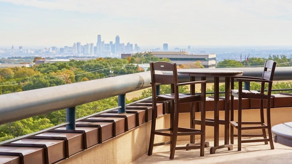 More Photos Of 1250 S Capital of Texas Hwy, West Lake Hills Office For Lease