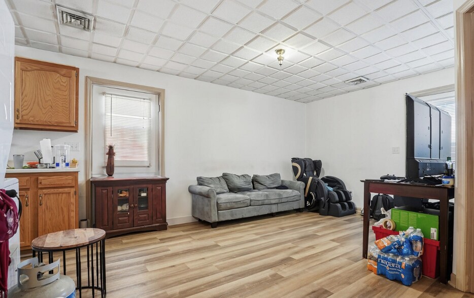 More Photos Of 528 W Main St, Wise Storefront For Sale