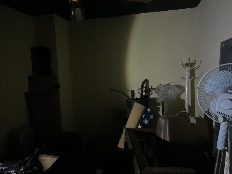 More Photos Of 449 E College St, Jackson General Retail For Sale