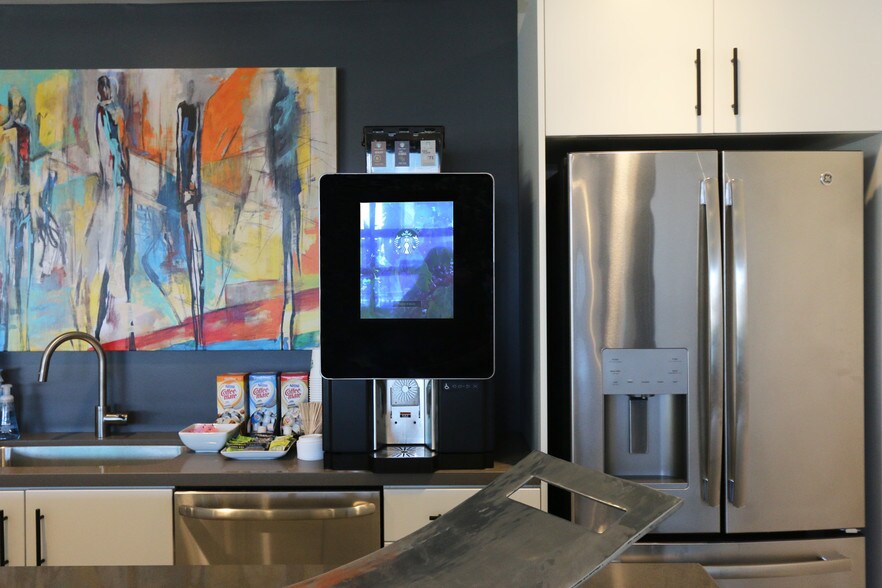 More Photos Of 1415 Cuming St NE, Omaha Apartments For Lease