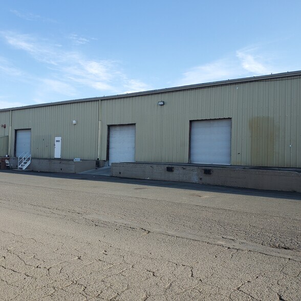 More Photos Of 3802 Mallard Dr, Benicia Warehouse For Lease