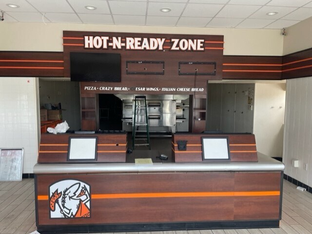 More Photos Of 665-699 Northland Blvd, Cincinnati General Retail For Sale