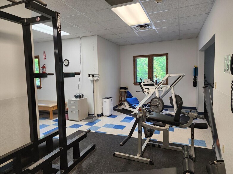More Photos Of 899 Central St, Millinocket Medical For Sale