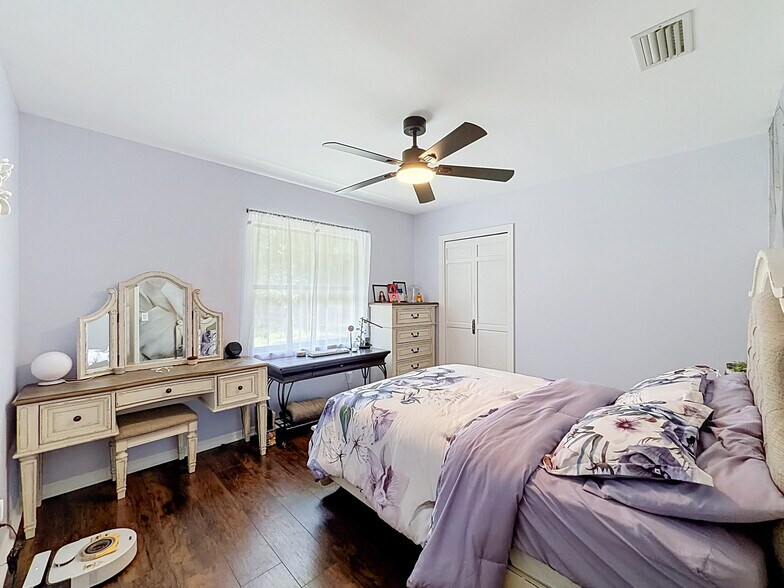 More Photos Of 26311 Willow St, Brooksville Specialty For Sale