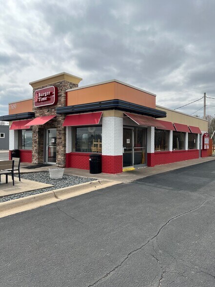 More Photos Of 17650 Highway 65 NE, Andover Fast Food For Sale