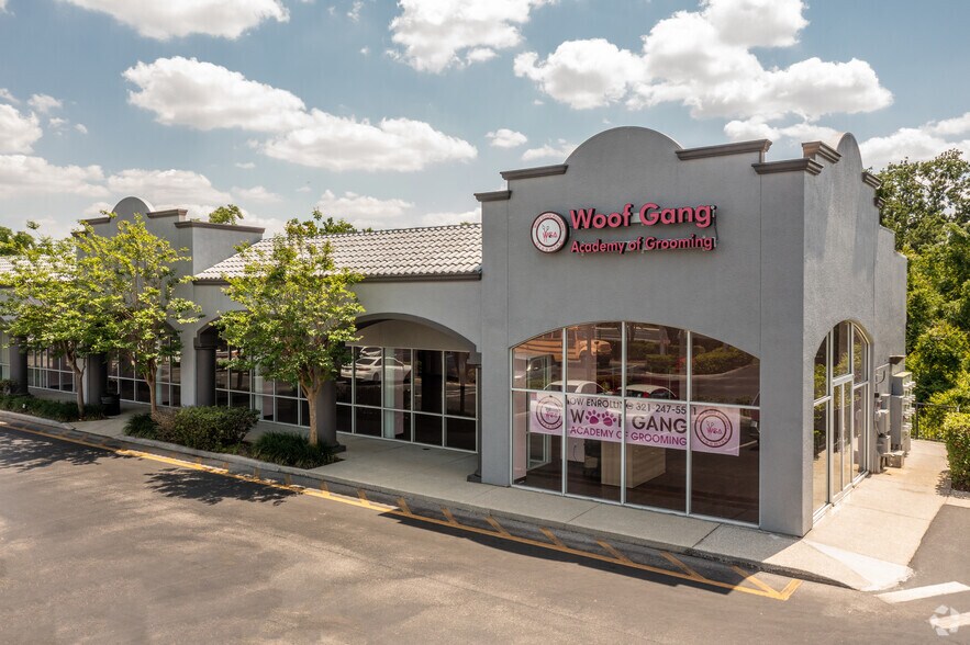 Primary Photo Of 9428-9470 W Colonial Dr, Ocoee General Retail For Lease
