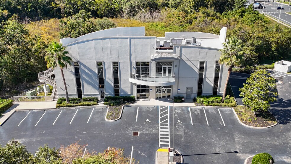 More Photos Of 9582 W Colonial Dr, Ocoee Medical For Lease