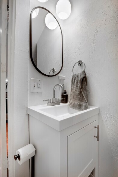 More Photos Of 1568 Vine St, Denver Apartments For Sale