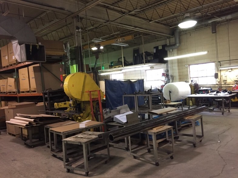 More Photos Of 885 Anita Ave, Antioch Manufacturing For Sale
