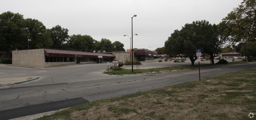 More Photos Of 1265 S Cotner Blvd, Lincoln Unknown For Lease