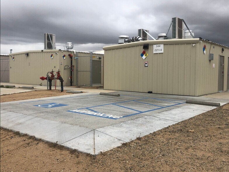 More Photos Of 22510 Curtiss Pl, California City Warehouse For Sale