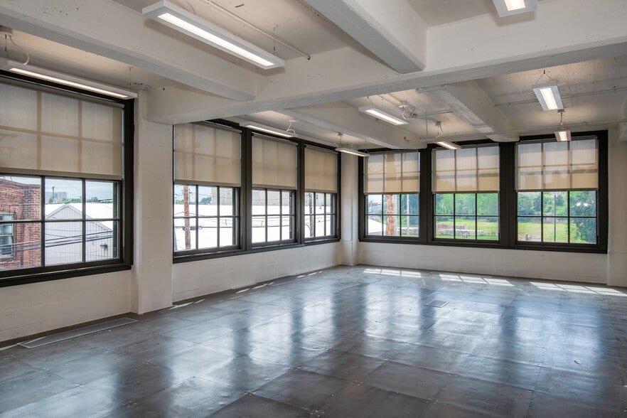 More Photos Of 15 McDonough St, Dayton Office For Lease