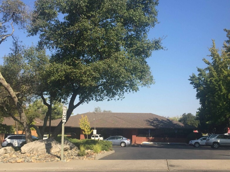 Primary Photo Of 8700 Auburn Folsom Rd, Granite Bay Office For Lease