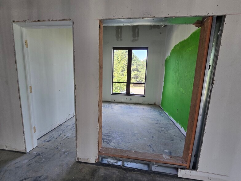 More Photos Of 701 Mutual Ct, Raleigh Office For Lease