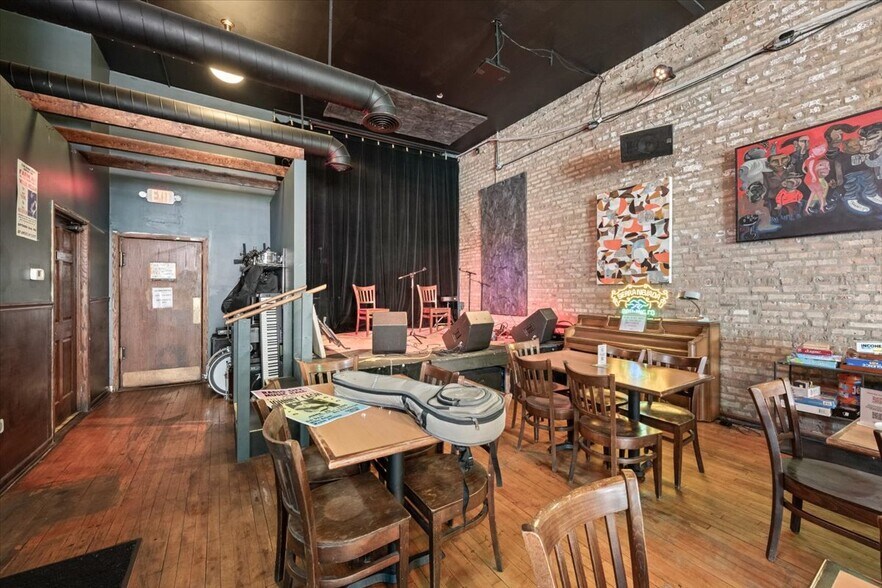 More Photos Of 7321 Madison St, Forest Park Restaurant For Sale