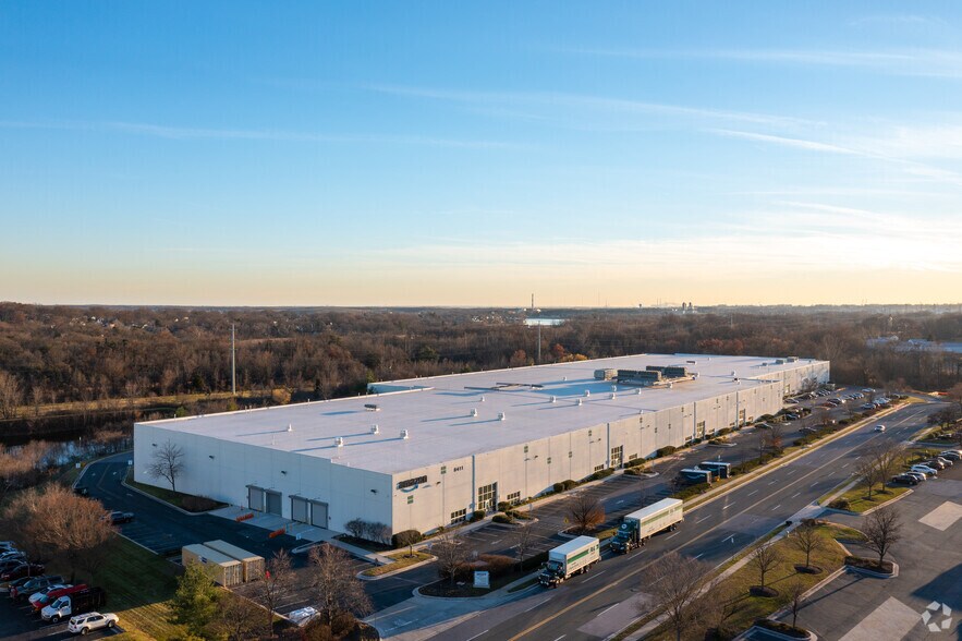 More Photos Of 8411 Kelso Dr, Essex Distribution For Lease