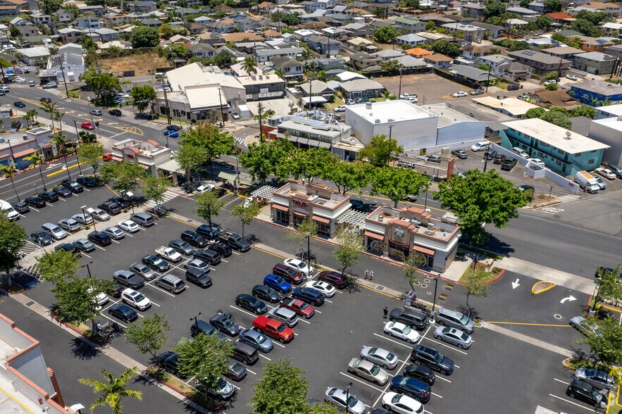 Primary Photo Of Kapahulu Ave, Honolulu Unknown For Lease