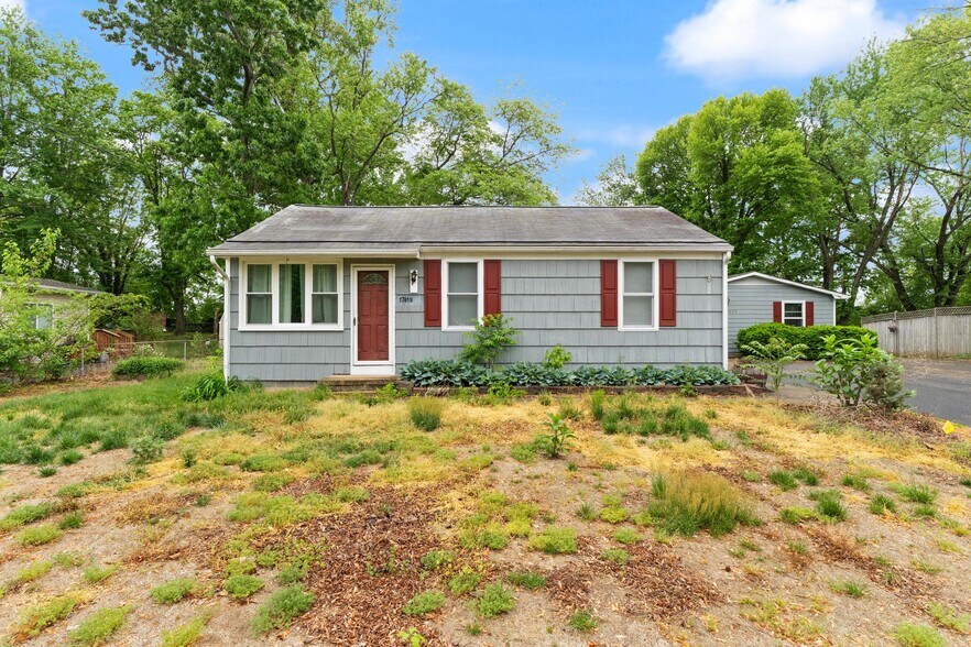 More Photos Of 17423 Wilson St, Dumfries Multifamily For Sale