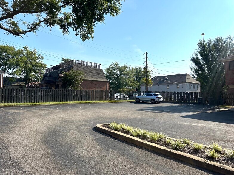 More Photos Of 5658 S Rex Rd, Memphis Office For Lease