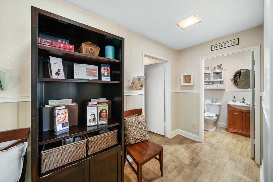 More Photos Of 1050 Las Tablas Rd, Templeton Medical For Lease