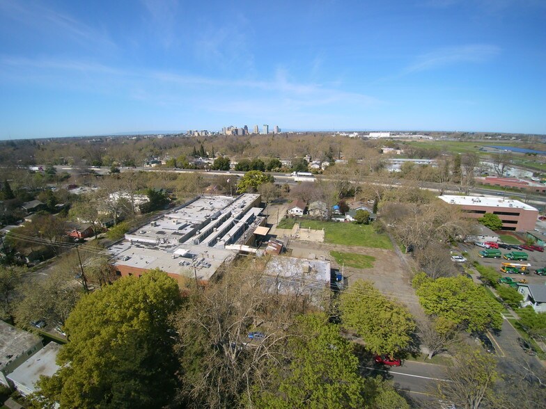 More Photos Of 320-350 Alhambra Blvd, Sacramento Warehouse For Lease