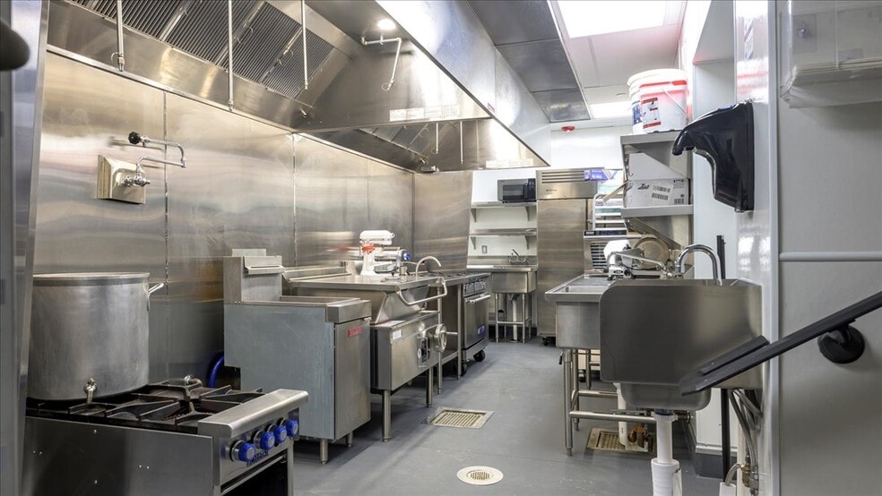 More Photos Of 185 N Lena St, Ridgway General Retail For Sale