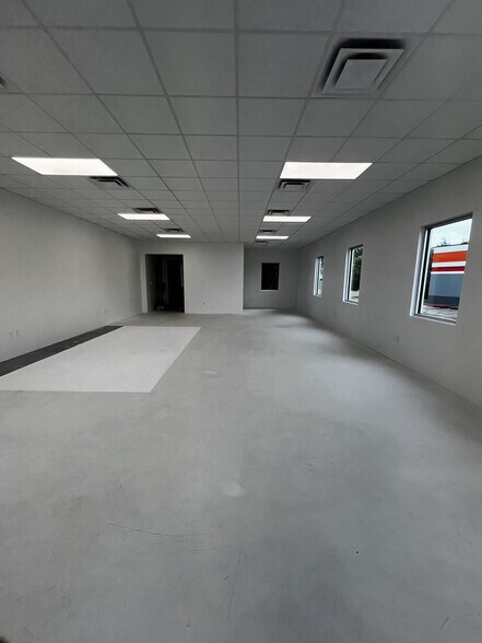 More Photos Of 15550 RR 620, Austin Medical For Lease