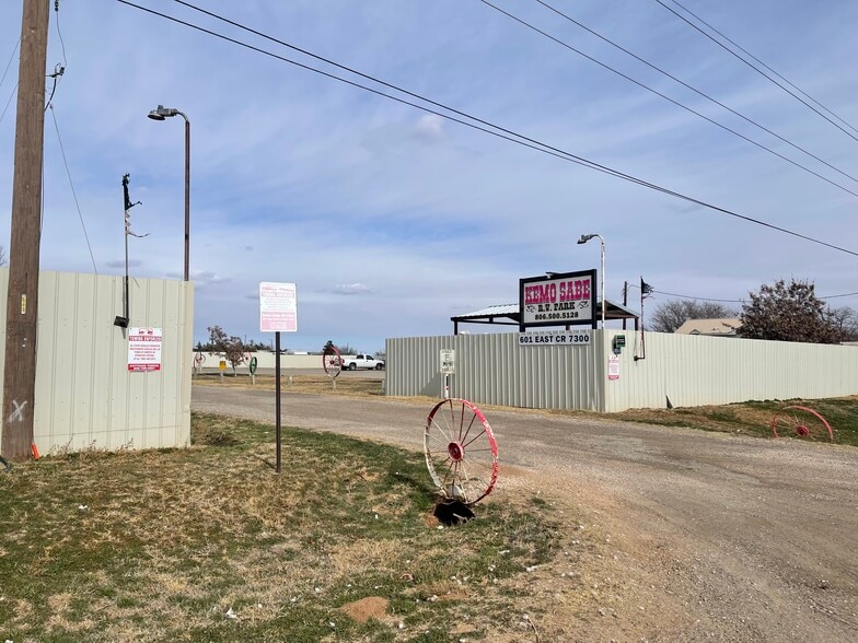 More Photos Of 505 E County Road 7300, Lubbock Trailer Camper Park For Sale