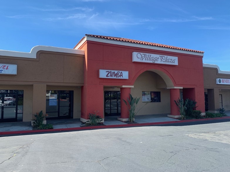 More Photos Of 735-785 Shadowridge Dr, Vista Unknown For Lease