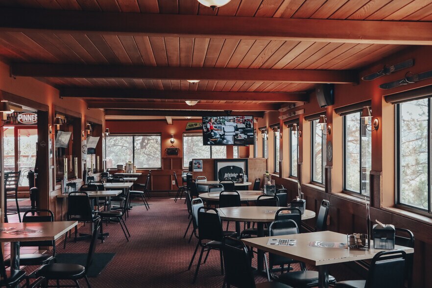 More Photos Of 32138 Highway 72, Golden Restaurant For Sale