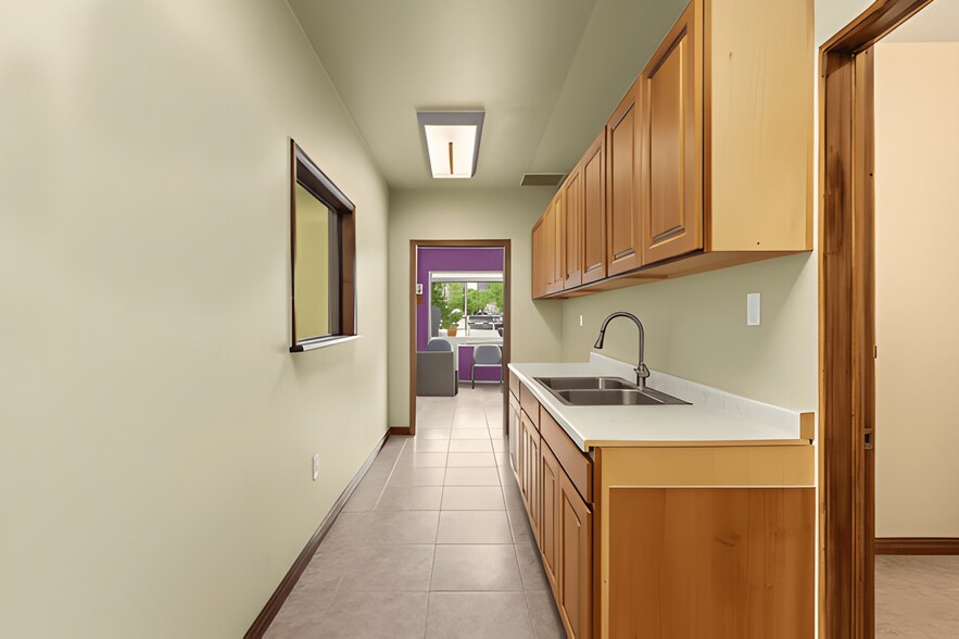 More Photos Of 4204 W Burbank Blvd, Burbank General Retail For Sale