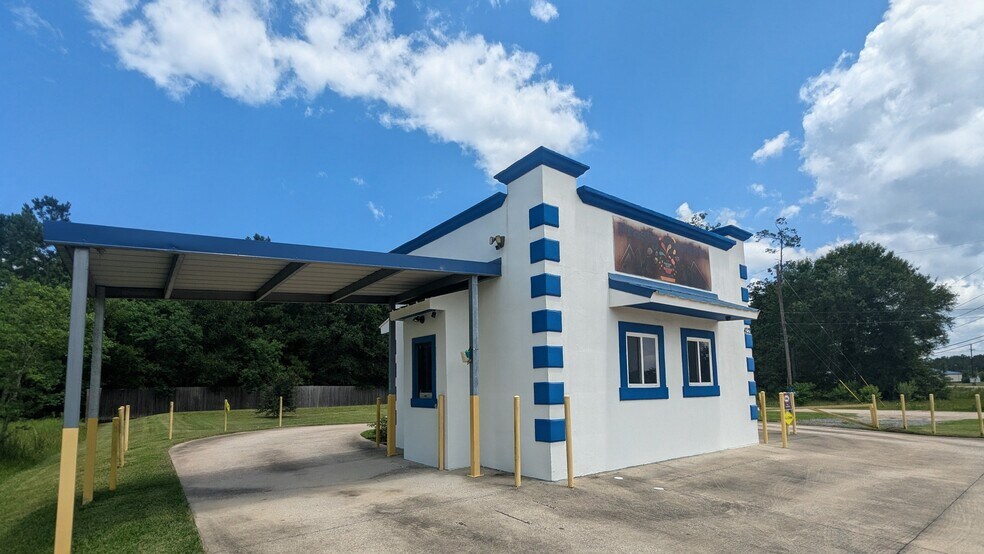 Primary Photo Of 422 N Lhs Dr, Lumberton Freestanding For Sale