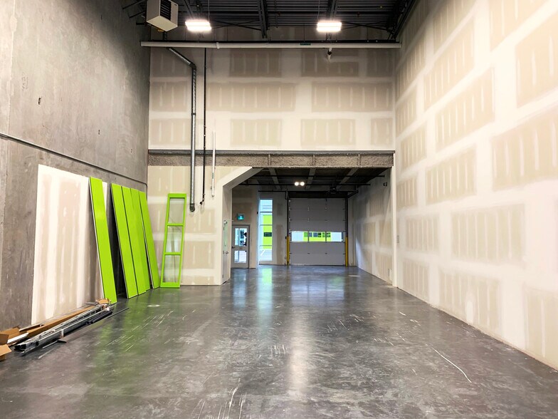 More Photos Of 5491 Regent St, Burnaby Distribution For Sale