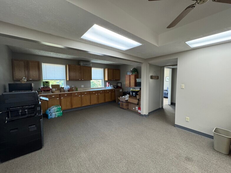 More Photos Of 2100 S 51st St, Omaha Religious Facility For Sale