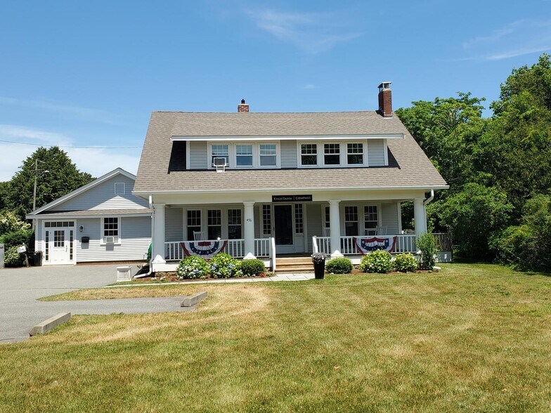 Primary Photo Of 476 MA-28, Harwich Port Office For Sale