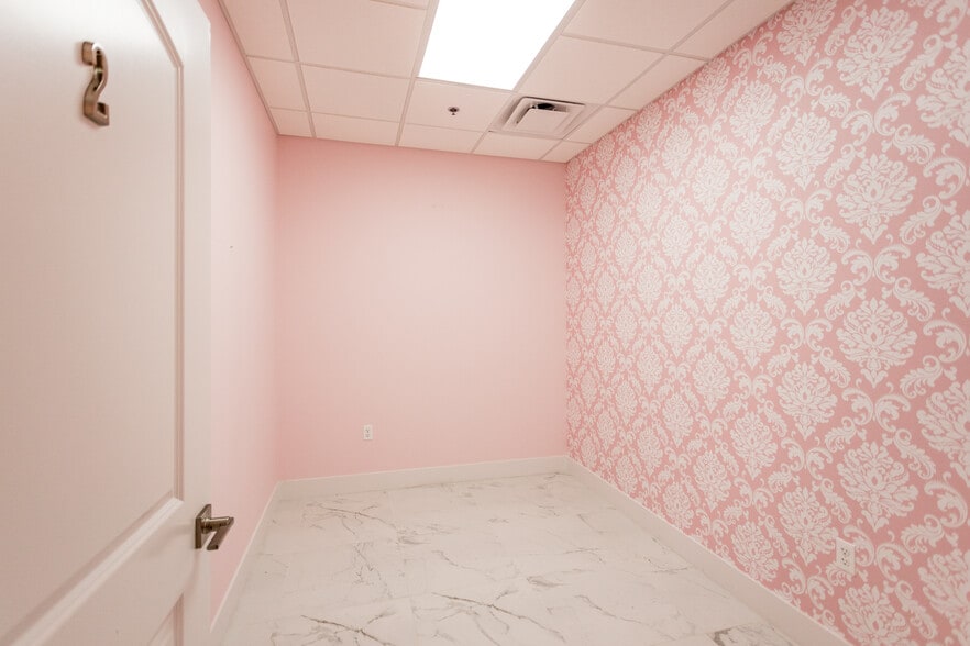 More Photos Of 3439 Woodward Ave, Detroit Apartments For Lease