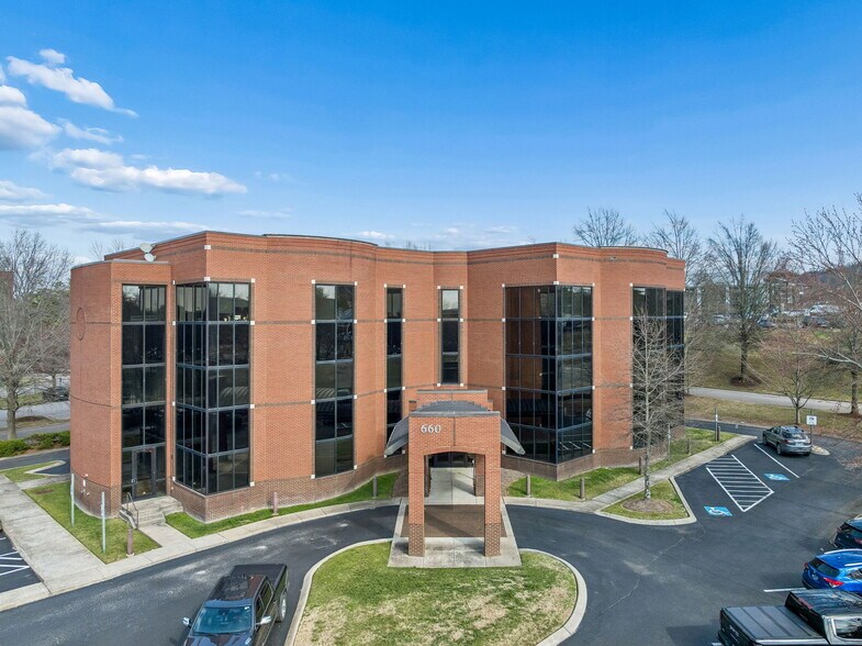 Primary Photo Of 660 Bakers Bridge Ave, Franklin Loft Creative Space For Lease