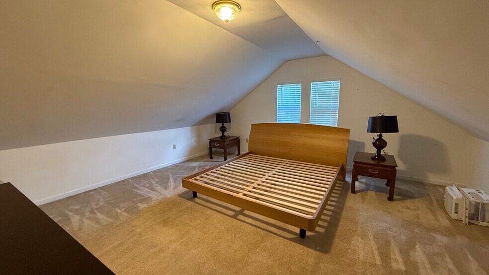 More Photos Of 5212 Astor Pl SE, Washington Assisted Living For Lease