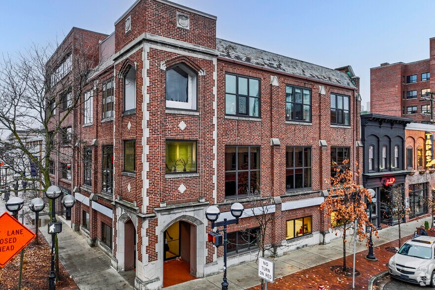More Photos Of 206 S 5th Ave, Ann Arbor Office For Lease