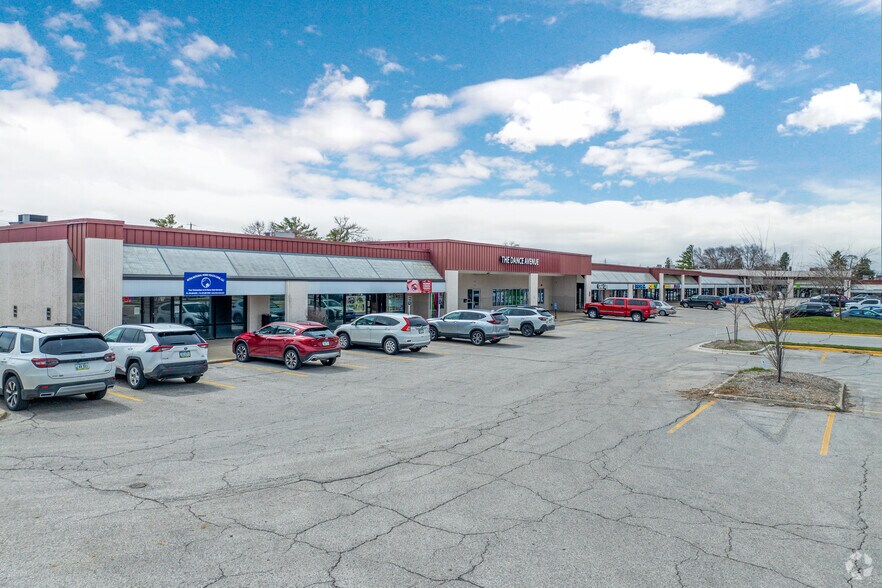 More Photos Of 200 Army Post Rd, Des Moines Unknown For Lease