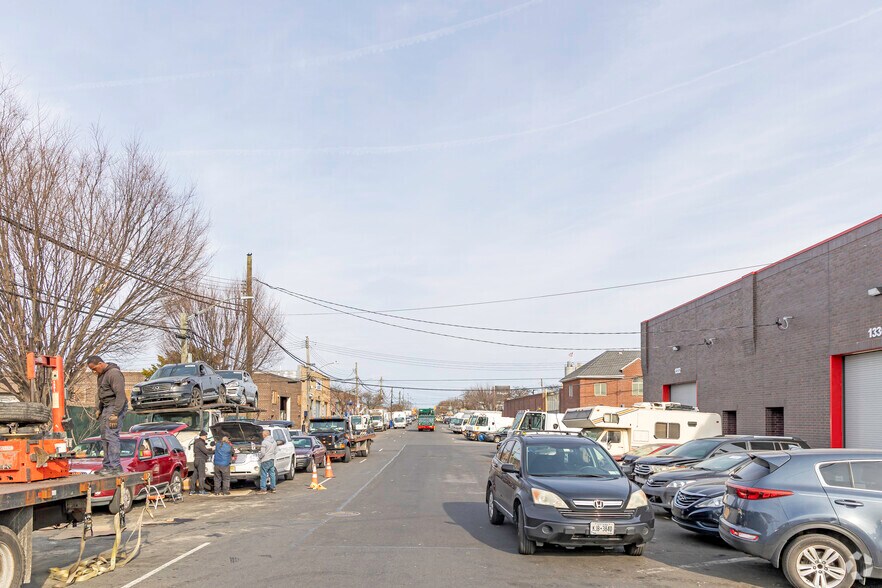 More Photos Of 1330-1332 E Bay Ave, Bronx Industrial For Lease