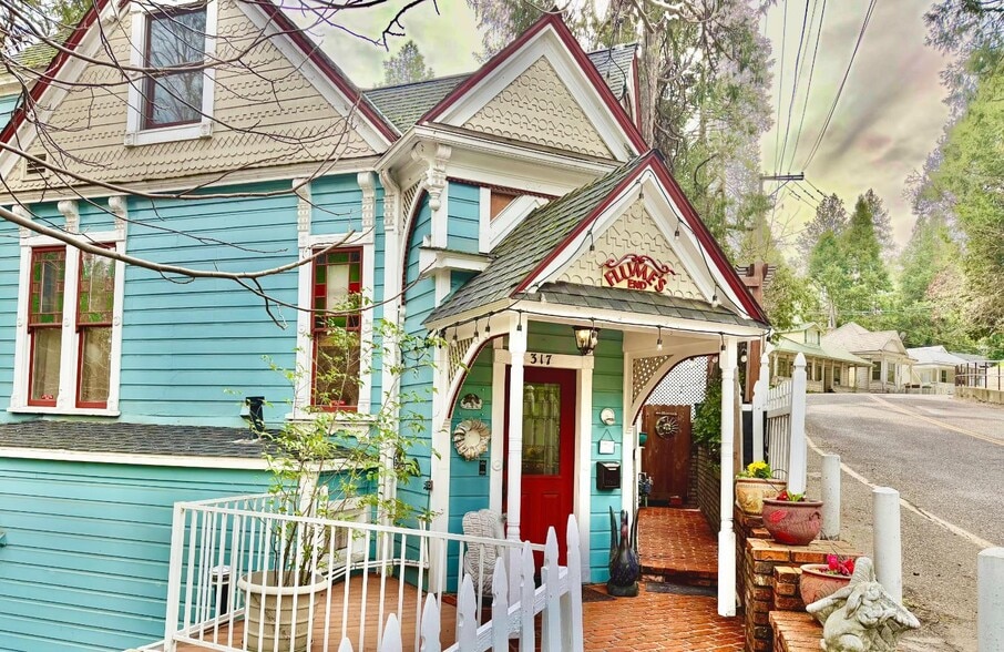 More Photos Of 317 S Pine St, Nevada City Hospitality For Sale
