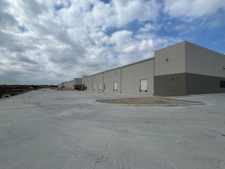 More Photos Of FM 1626 & Plum Creek Meadows, Kyle Unknown For Lease