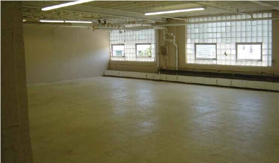 More Photos Of 135 Mcdonough St, Portsmouth Warehouse For Lease