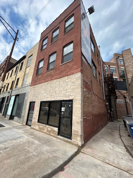 Primary Photo Of 485 N Milwaukee Ave, Chicago Storefront Retail Residential For Lease