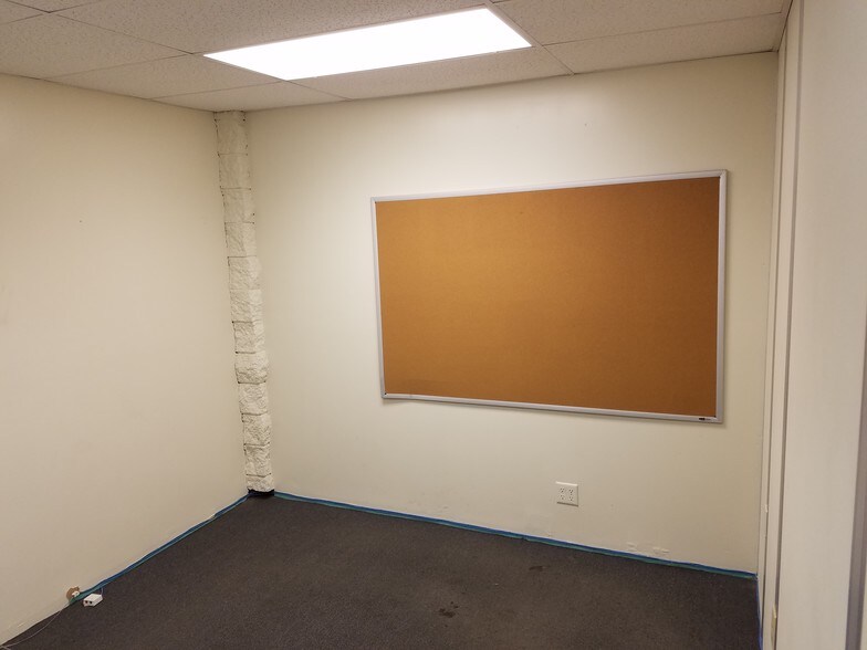 More Photos Of 7648 Lemon Ave, Lemon Grove Manufacturing For Lease