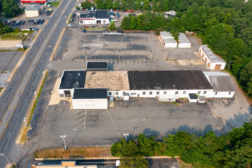 More Photos Of 21575 Great Mills Rd, Lexington Park Auto Dealership For Sale