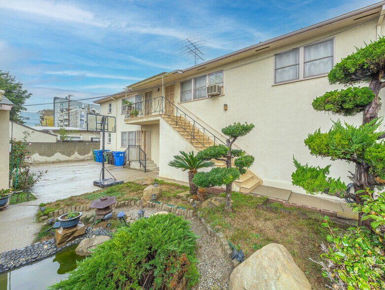 More Photos Of 1814-1820 Sawtelle Blvd, Los Angeles Flex For Sale