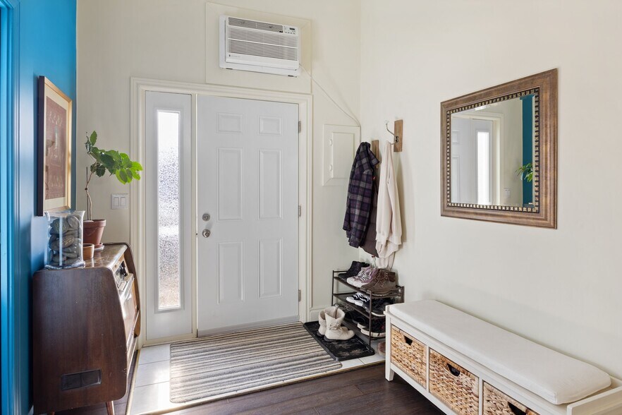 More Photos Of 4165 Tecumseh Rd E, Windsor General Retail For Sale