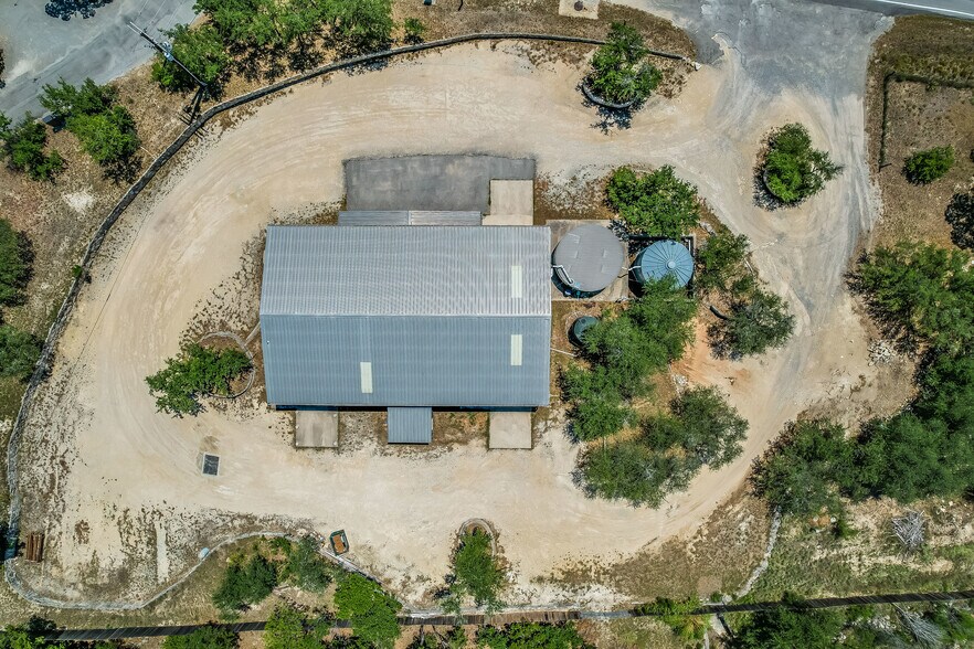 More Photos Of 3500 Lohmans Ford Rd, Lago Vista Warehouse For Sale